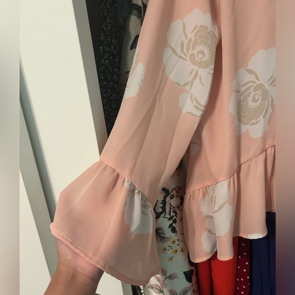 a.n.a Pink Floral Long Sleeve Blouse - Picture 3 of 6